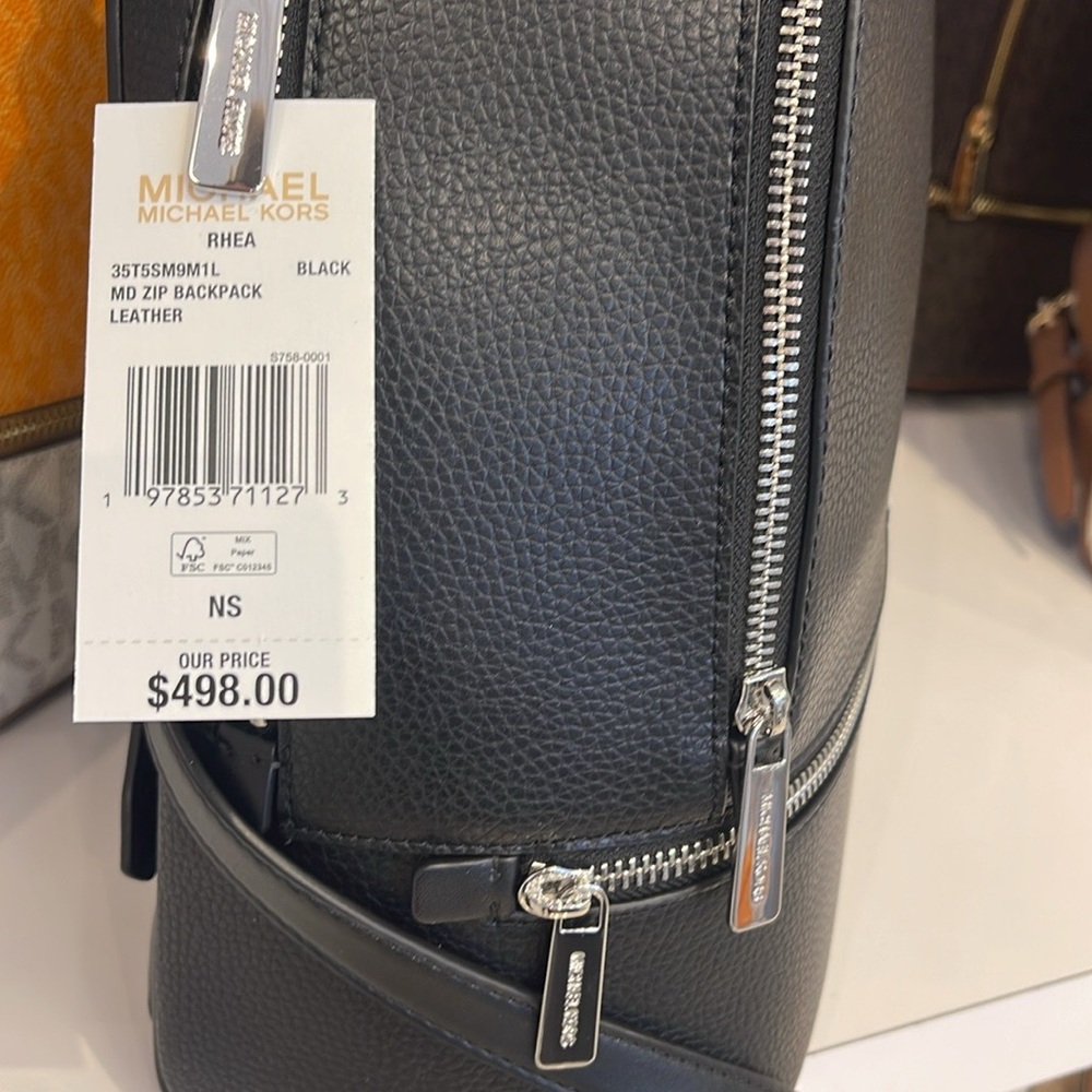 MICHAEL KORS Rhea Medium Pebbled Leather Zip Backpack
BLACK 
NWT MK - Picture 10 of 16